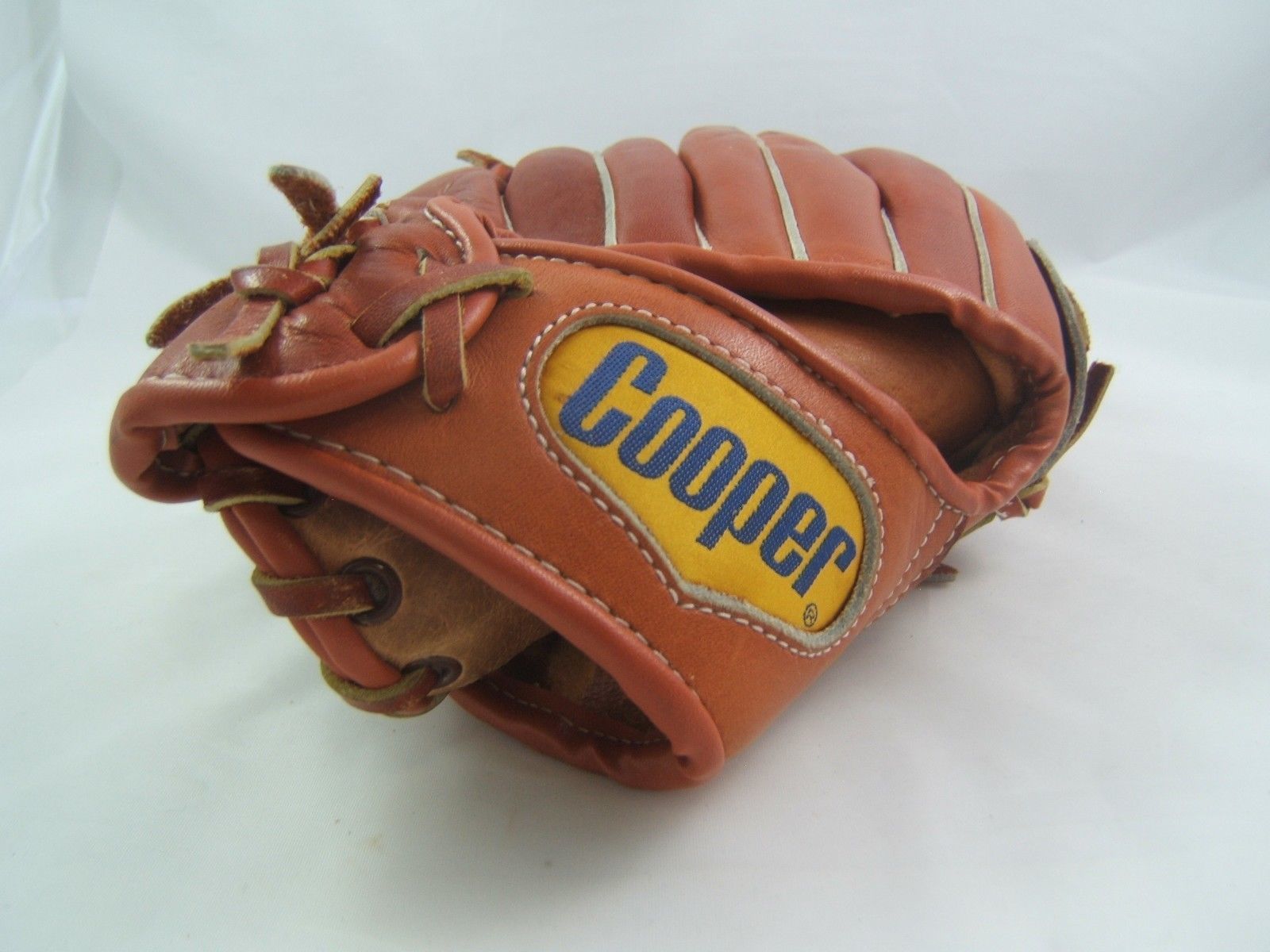 Vintage Brown RHT Cooper Diamond Deluxe 8030760 Baseball Glove