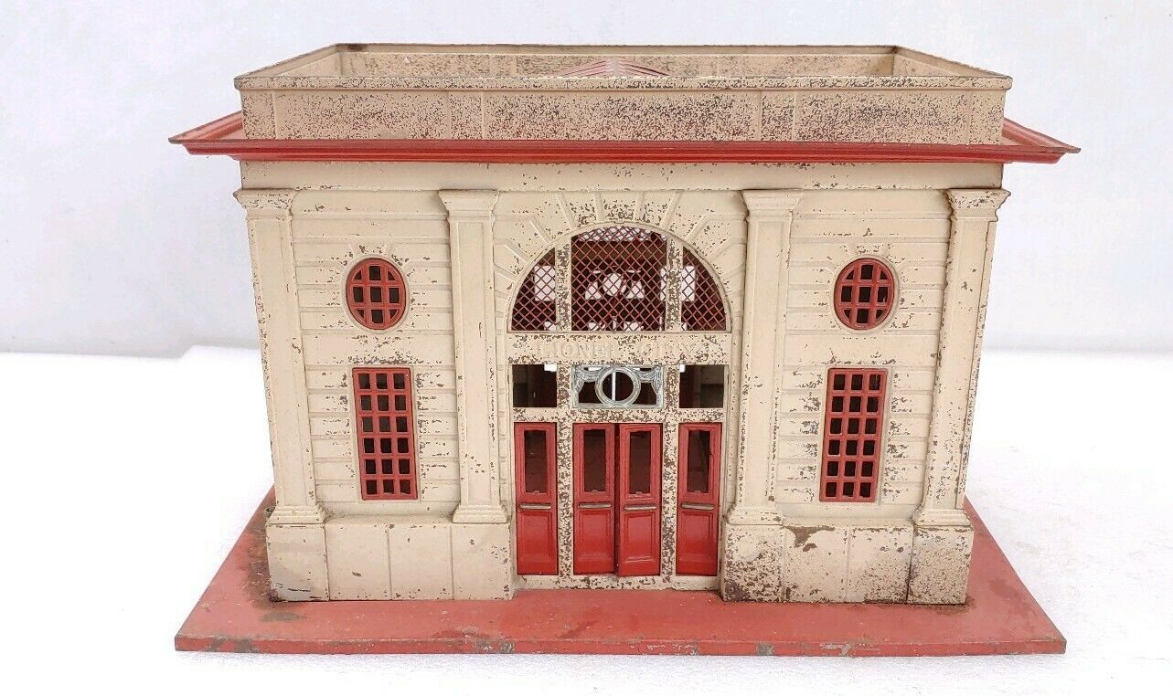 Lionel Trains Prewar 117 Lionel City Train Station. W/ Automatic Train Control O Buildings