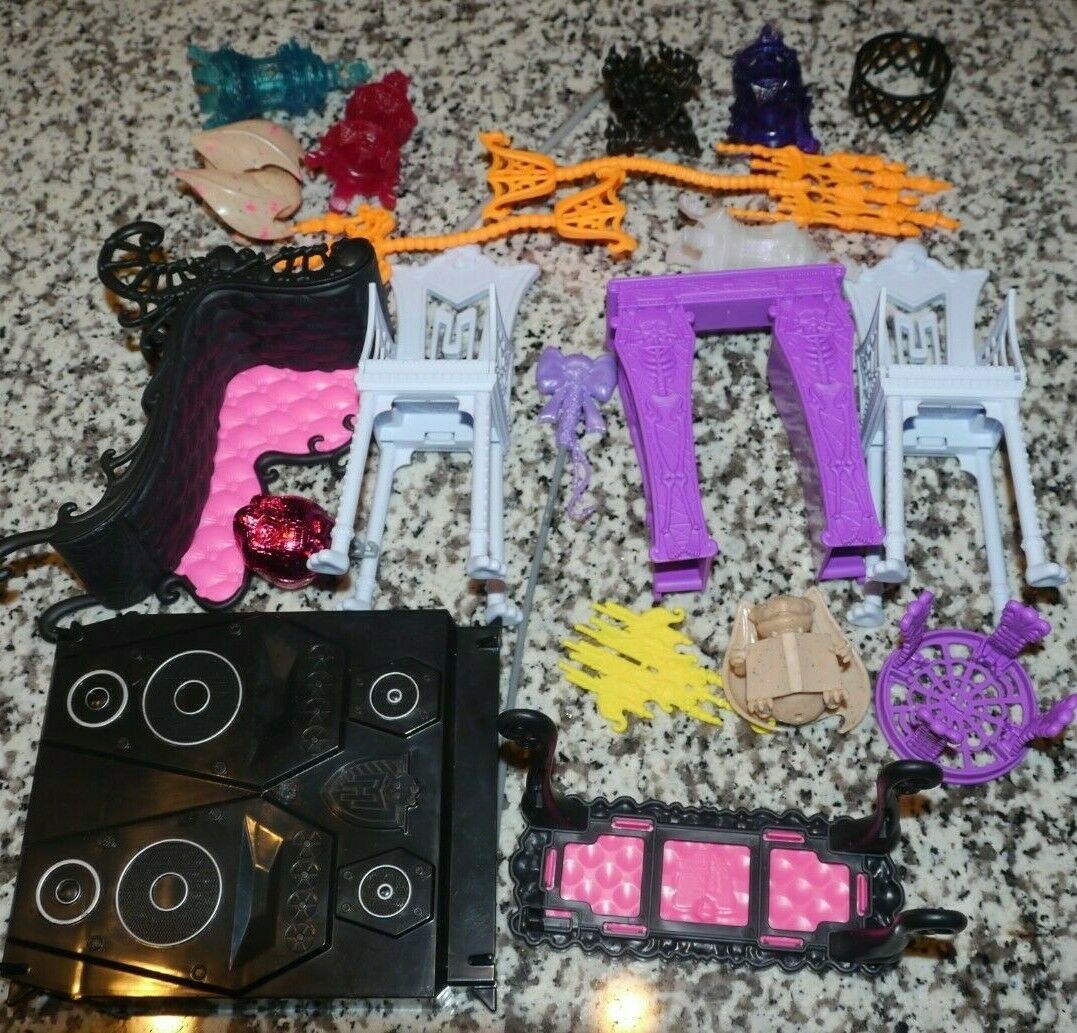 Monster High Doll Furniture Play Set Lot And 47 Similar Items