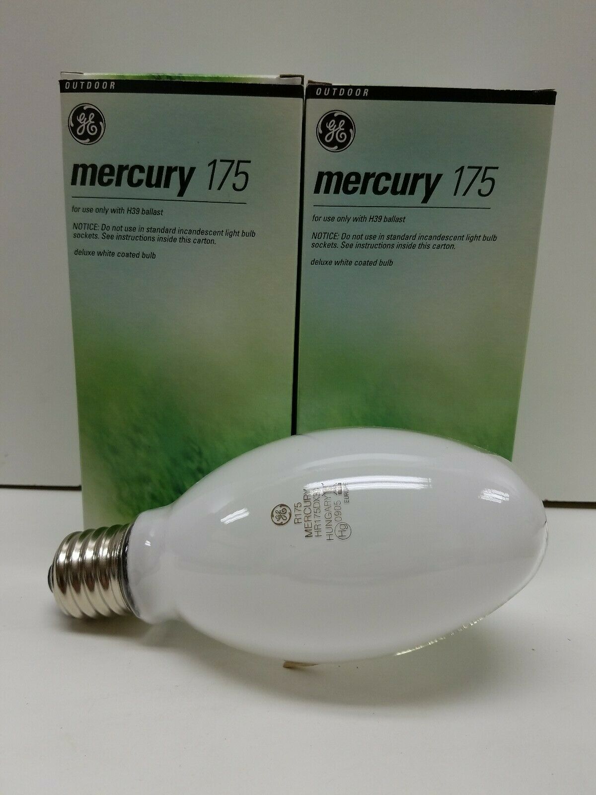 Lot of 2 GE R175 MERCURY HR175DX39 Vapor Bulb ED28 175 Watts H39