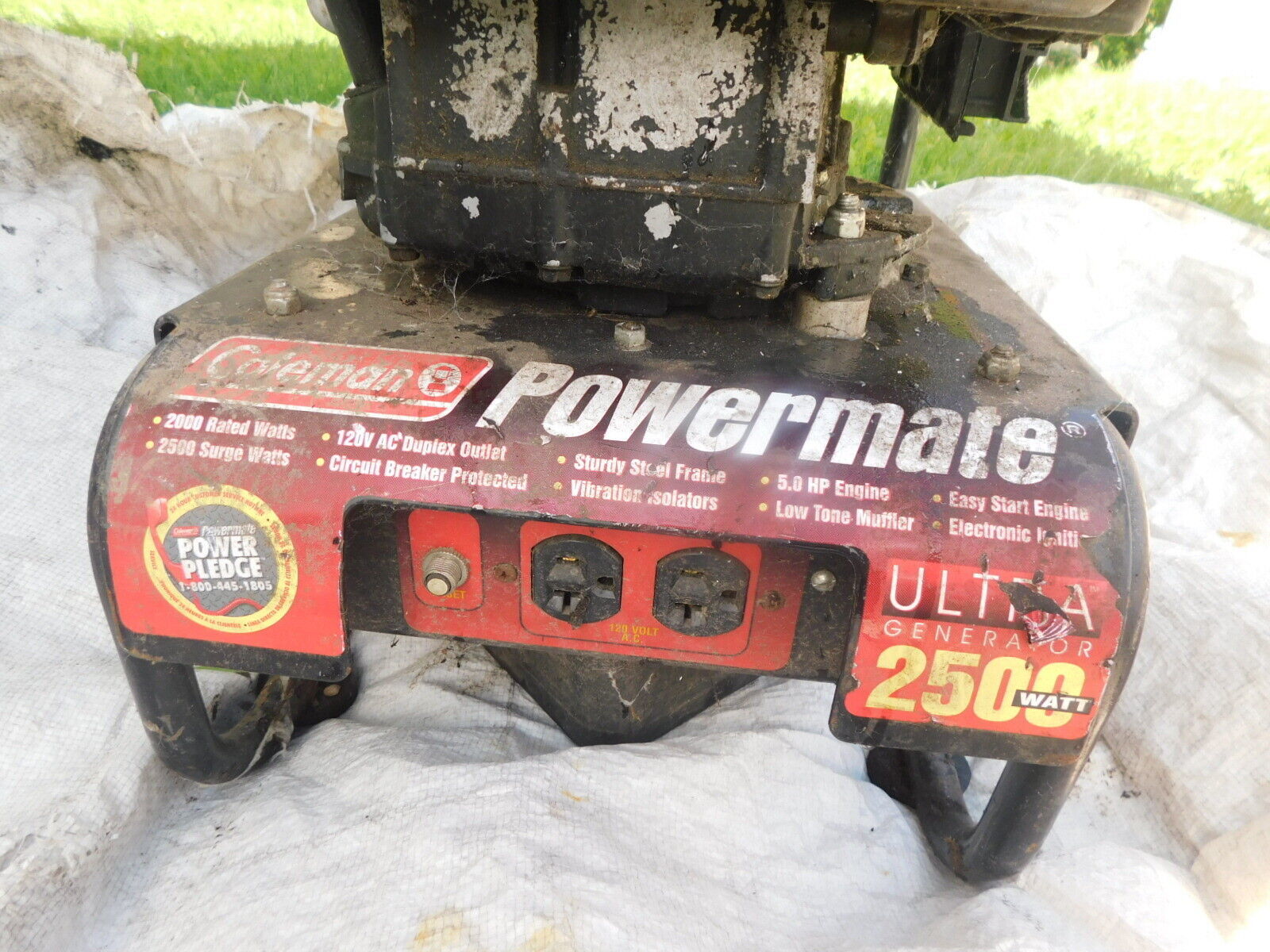 Coleman Powermate Generator Ultra 2500 5 HP (120 AC plugs) 2000 Watts