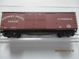Micro-Trains # 04100070 Northern Pacific 40' Double-Sheathed Wood Box Car (N) image 1