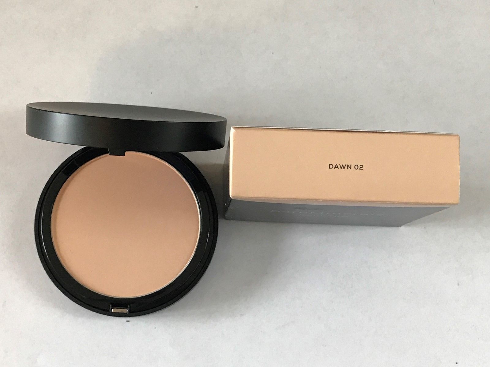 Bare Minerals BareMinerals Barepro Pressed Powder Foundation DAWN 02