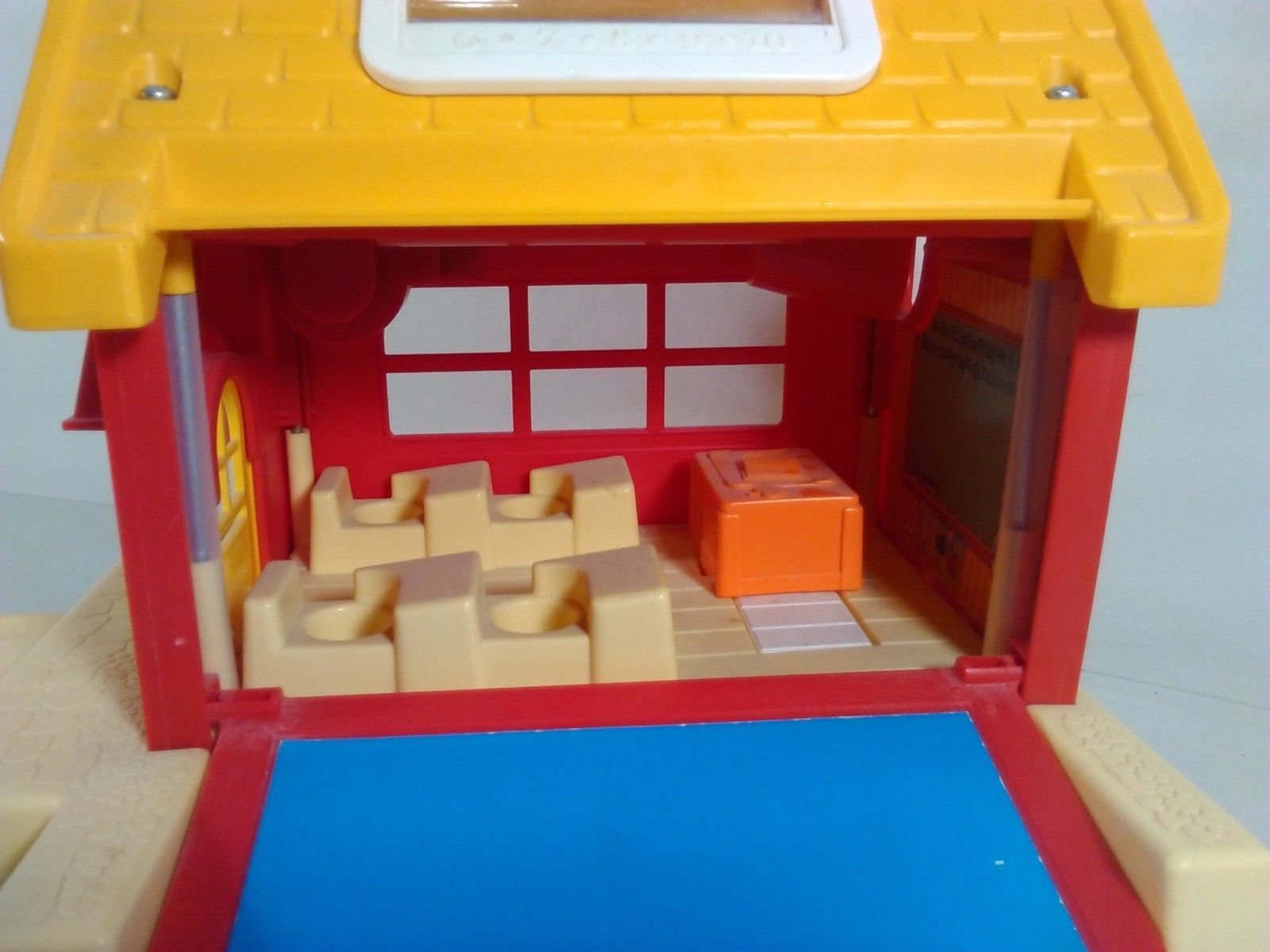 1971 fisher price schoolhouse