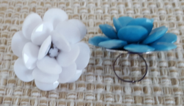 Rings Large Plastic Flower Adjustable, Lot of 2: 1 Blue Flower, 1 White ... - $10.00