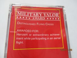 Micro-Trains # 10100770 Micro-Trains Military Valor Award Flying Cross image 5