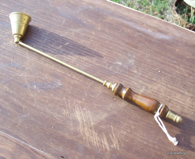 ANTIQUE CANDLE SNUFFER Lot 173 Antiques