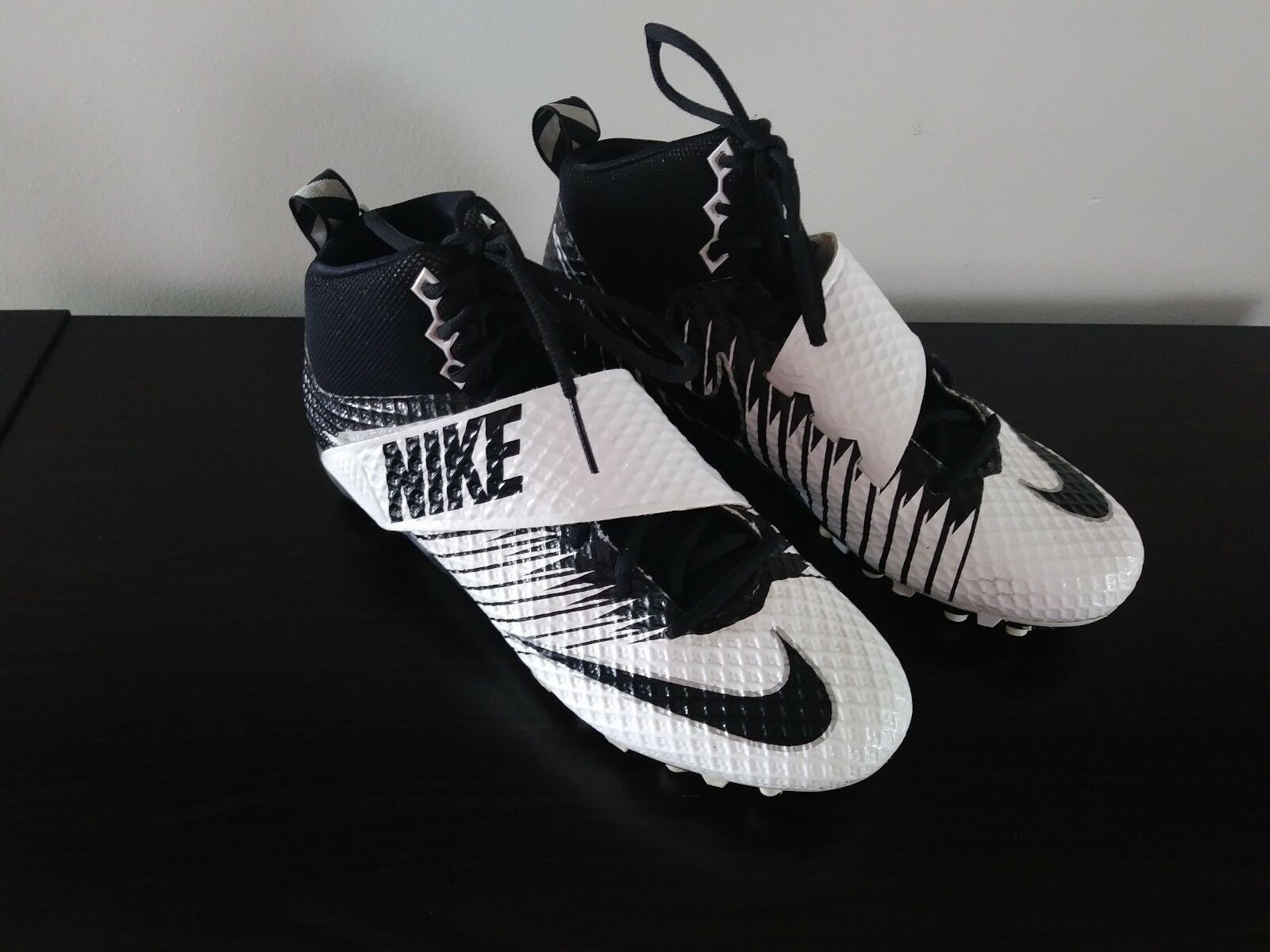 nike strike pro cleats