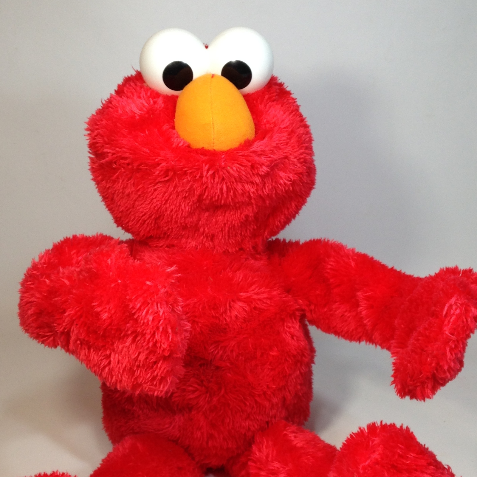 Sesame Street Talking Big Hugs ELMO Singing Stuffed Plush Hasbro Doll ...