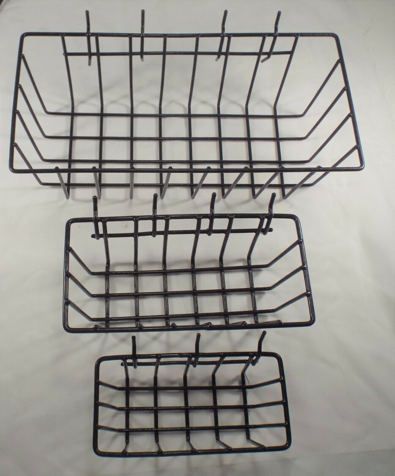 Everbilt Pegboard Wire Basket 3 Pk Coated Wire Fits 1/8" or 1/4" Garage