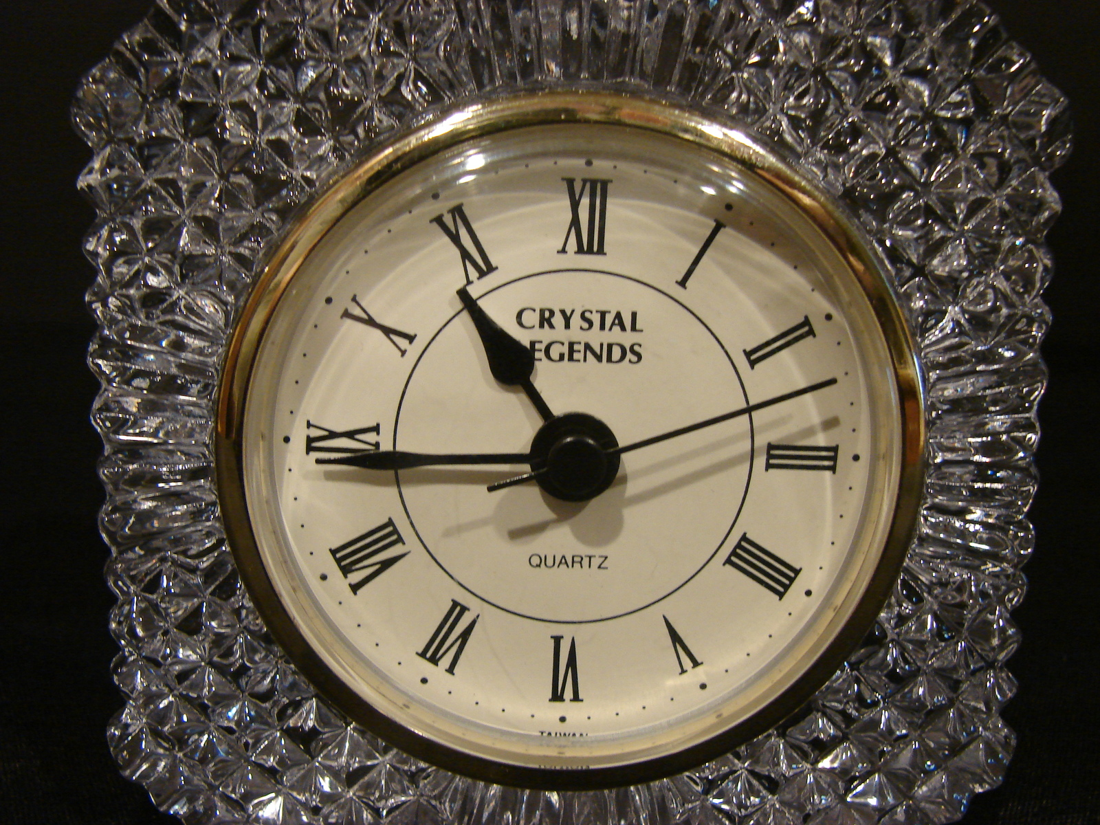 Crystal Legends By Godinger "Jubilee" Quartz Desk Clock ( 24 Lead