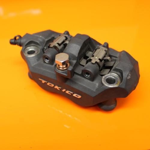 2006 2007 KAWASAKI NINJA ZX10R OEM LEFT FRONT BRAKE CALIPER W PADS