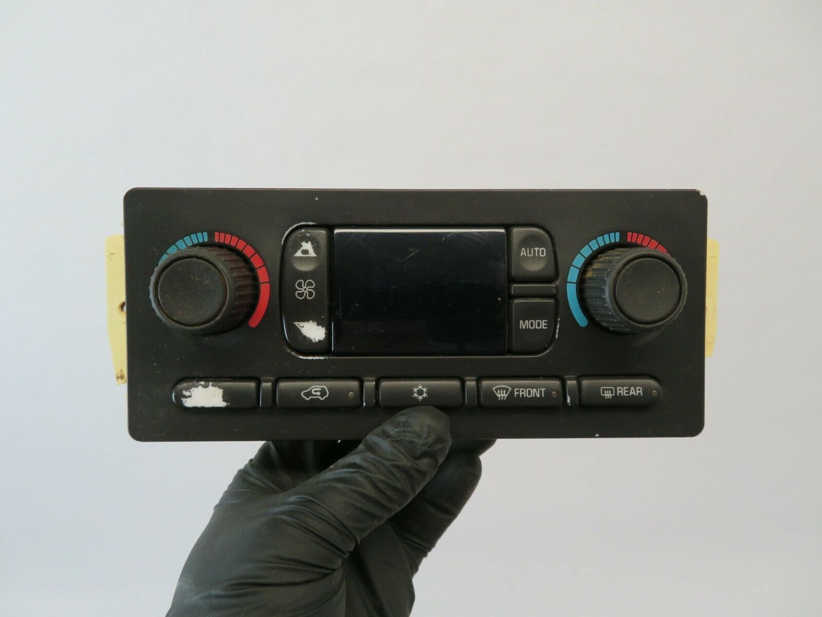 4239H CHEVY TRAILBLAZER 03 04 05 06 OEM TEMP AC HEAT AIR CLIMATE