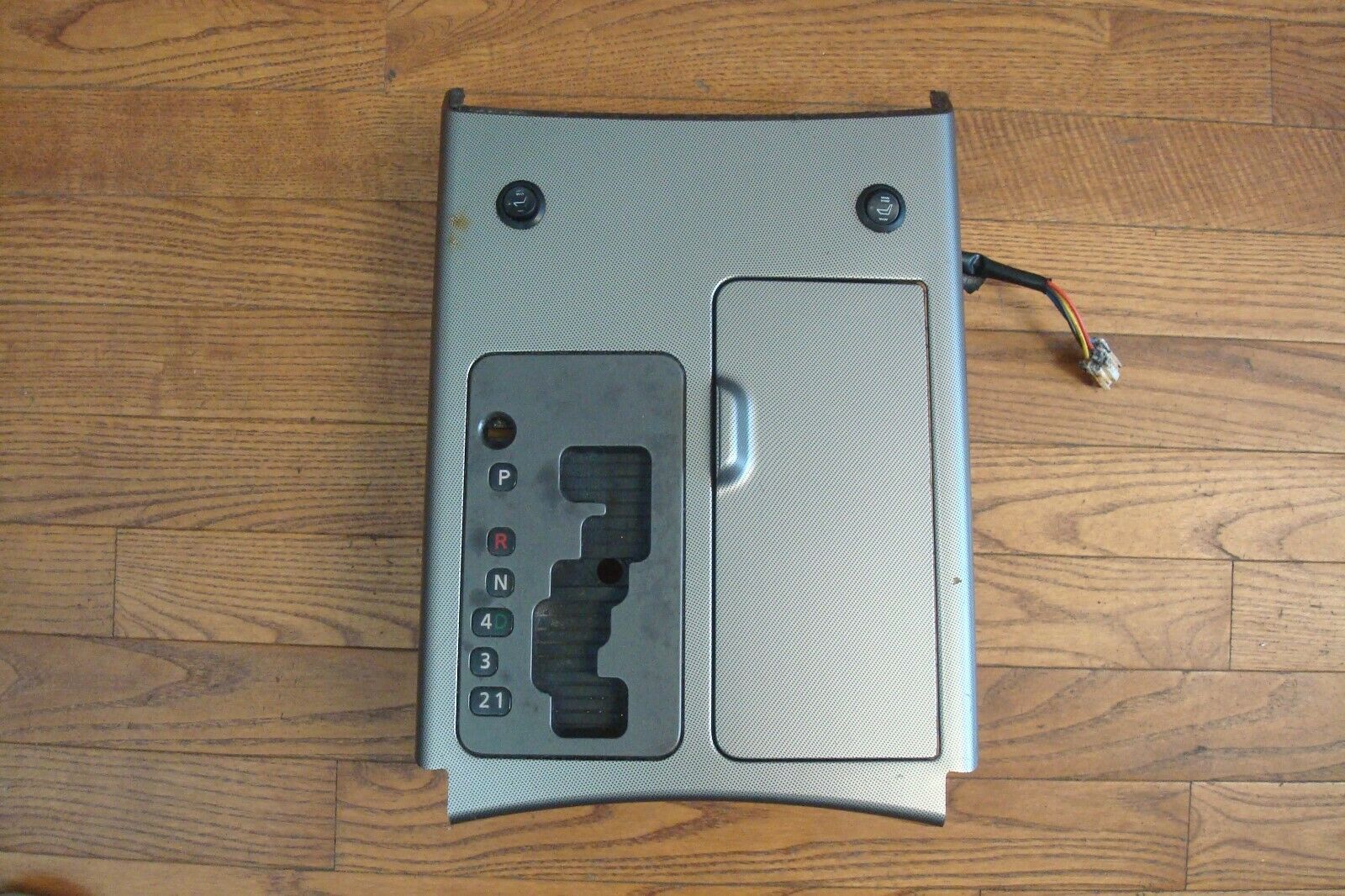 2004 05 06 07 NISSAN ARMADA TITAN OEM Center Console Shifter Bezel Cup