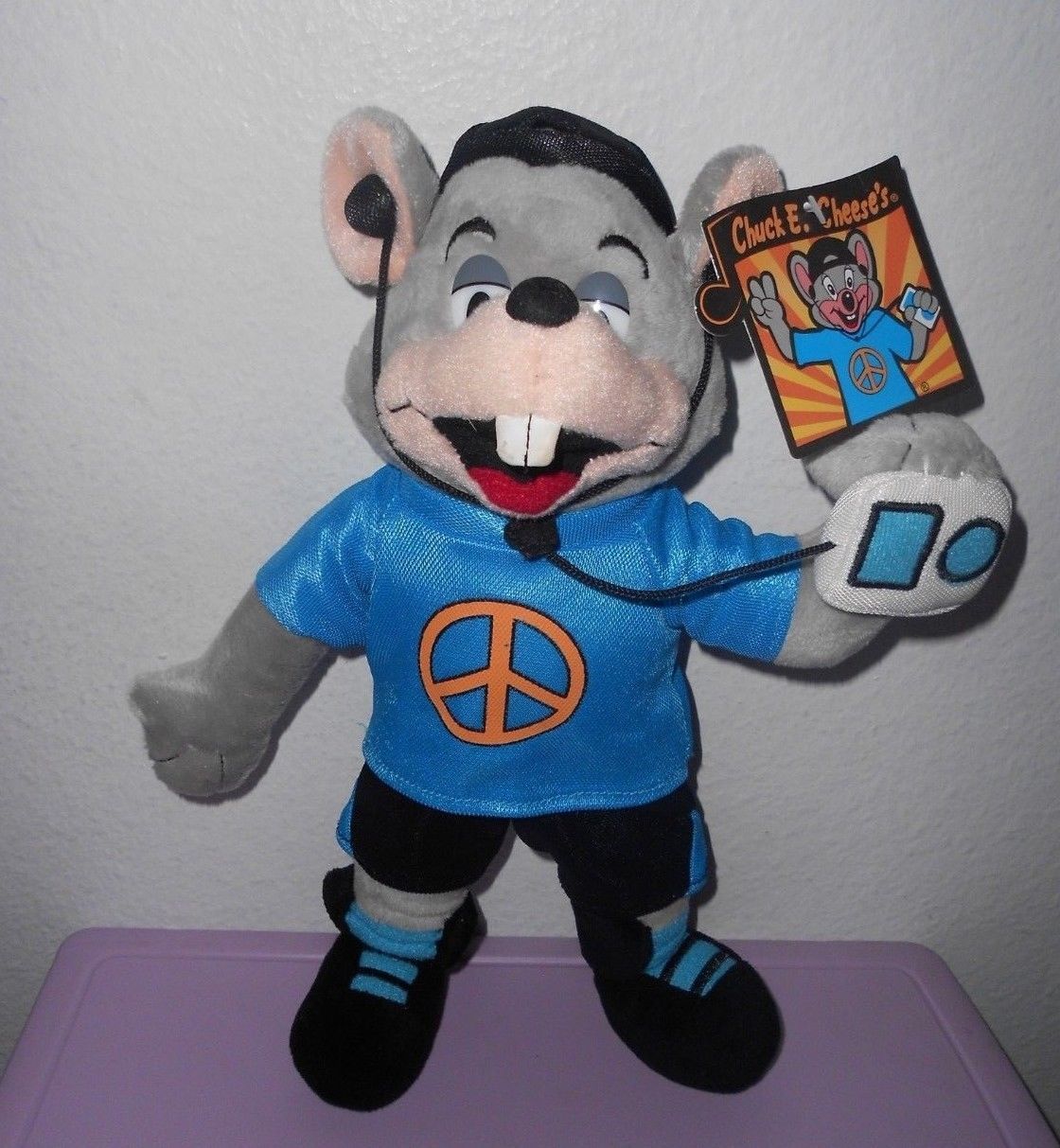 chuck e cheese plush