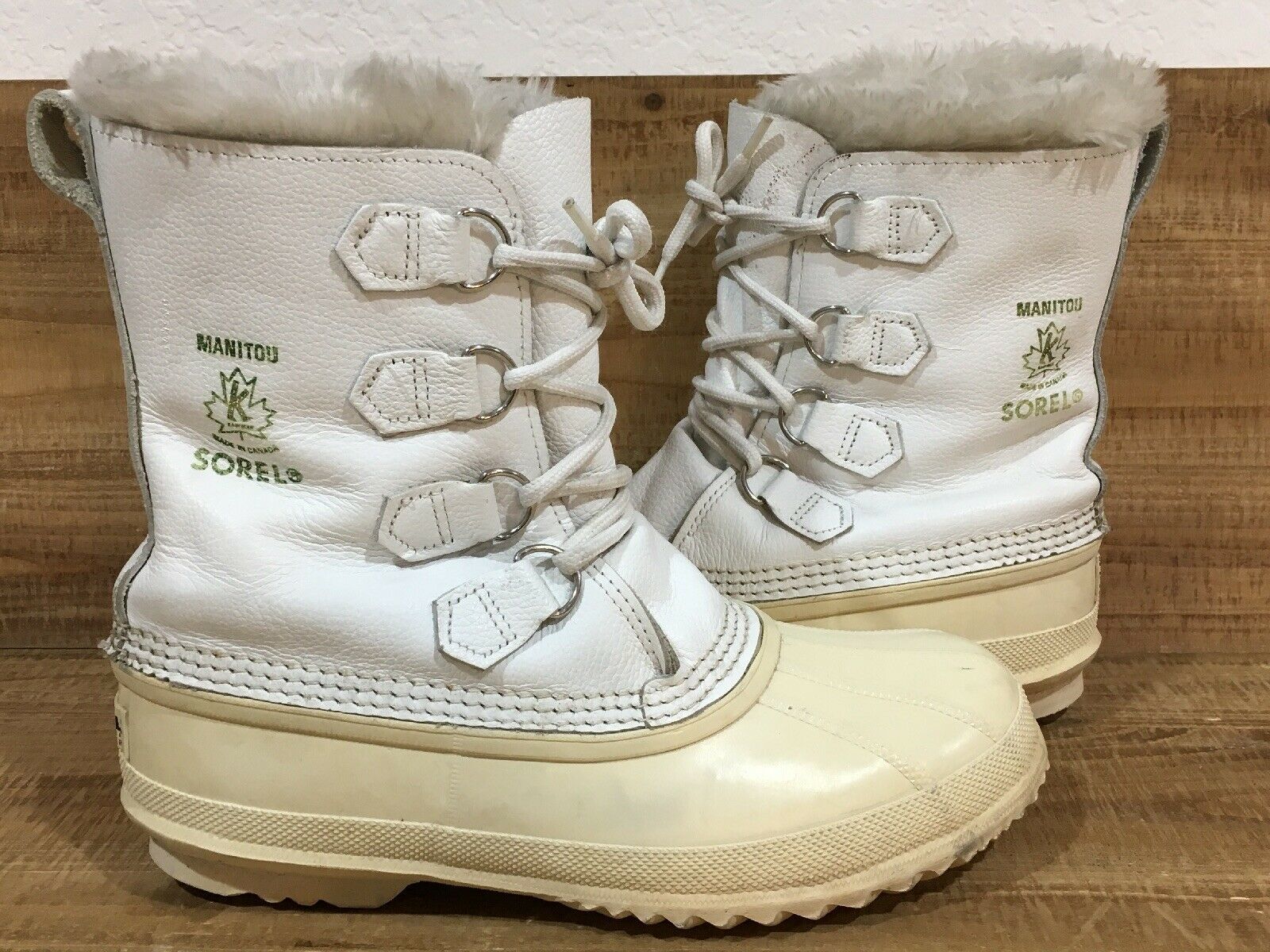 SOREL Ladies White Manitou Winter Snow Ski Boots Size 10 - Boots