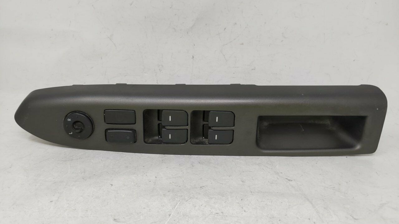 20102013 Kia Soul Driver Left Door Master Power Window Switch 93570