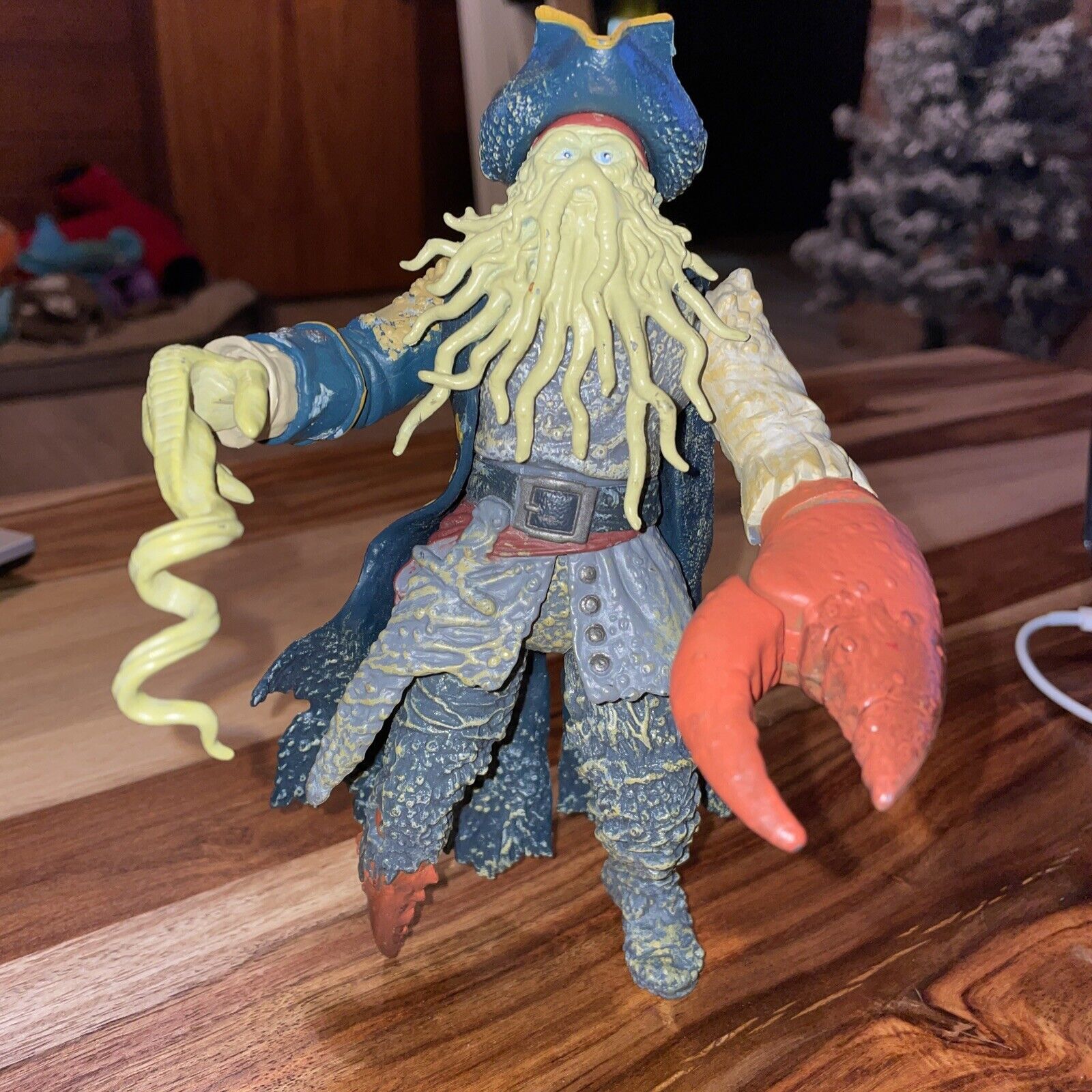 Disney Zizzle Pirates of the Caribbean Davy Jones Claw Snap Action ...