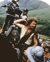 Mel Gibson in Braveheart filming on location in Scotland 16x20 Canvas Giclee - $69.99