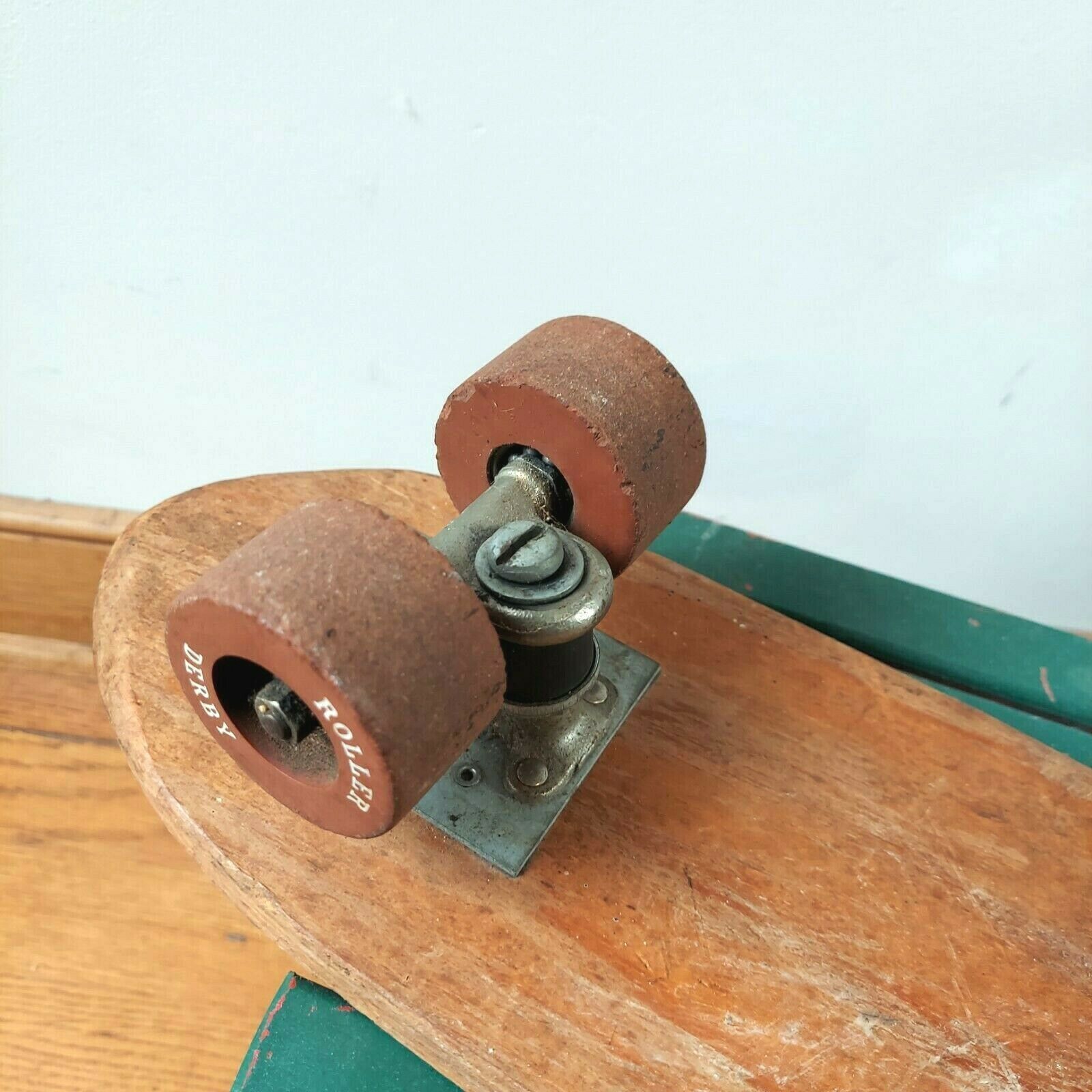 Vintage Roller Derby Deluxe 20 Wood Skateboard Clay Wheels 1960's 22" Vintage