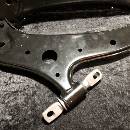 For Toyota Left And Right Control Arm 480680E050 & 480680E050