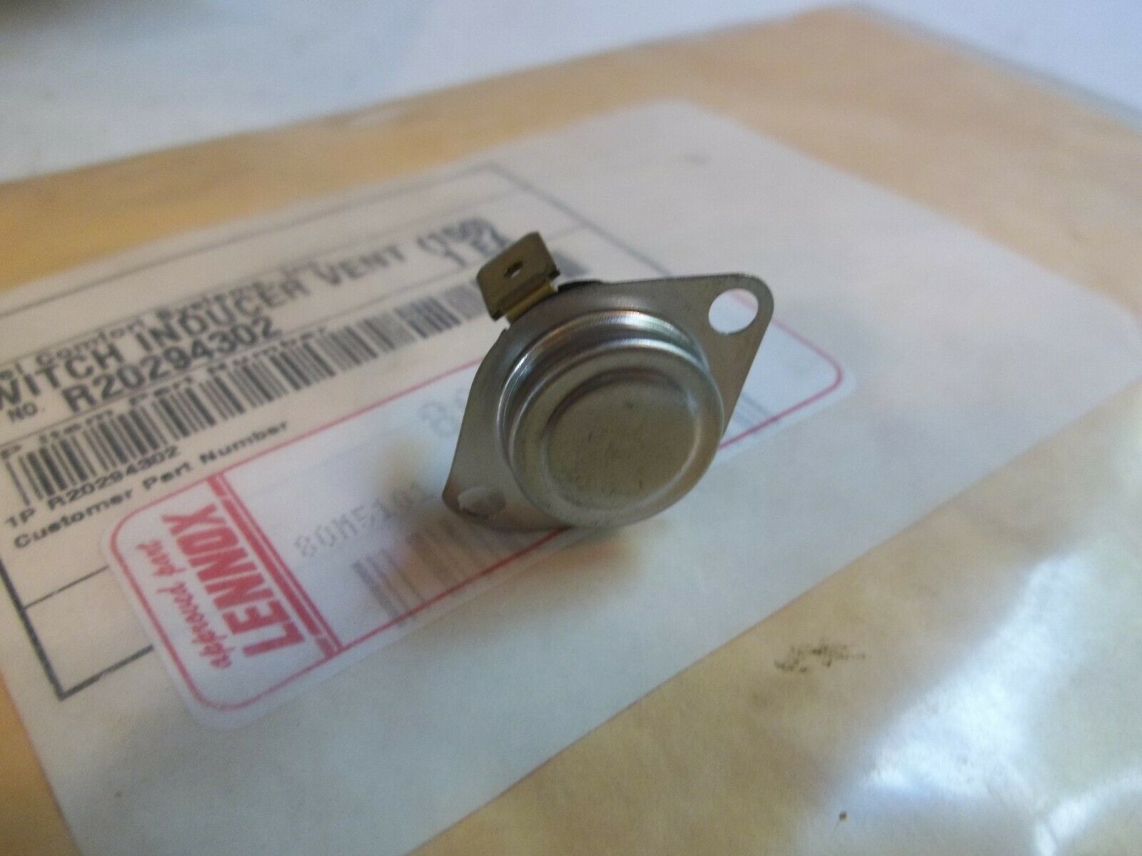 Lennox Armstrong Ducane Furnace Inducer Vent Limit Switch 80M5101
