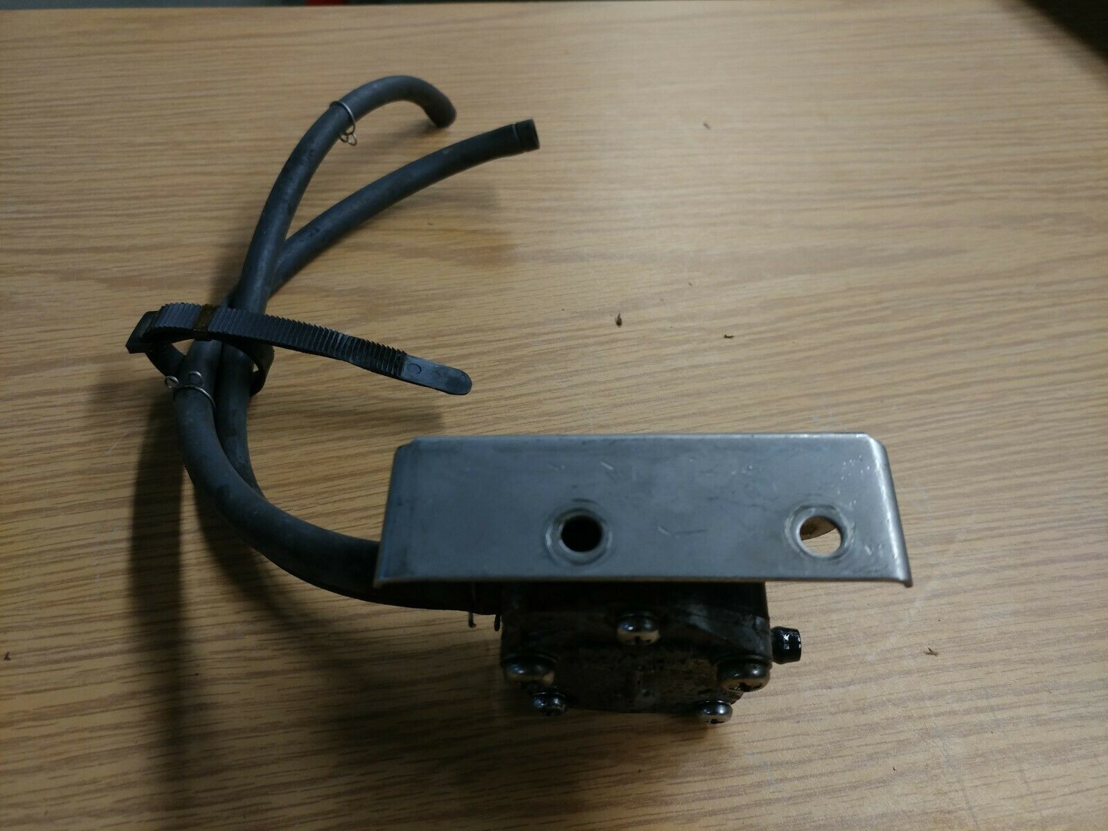 198692 KAWASAKI CDK KEIHIN FUEL PUMP WITH BOLTS 650SX 650X2 TS SC SS