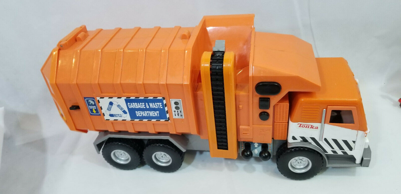 Hasbro FunRise Tonka Garbage Recycling Orange Truck 2002 - Toy Vehicles