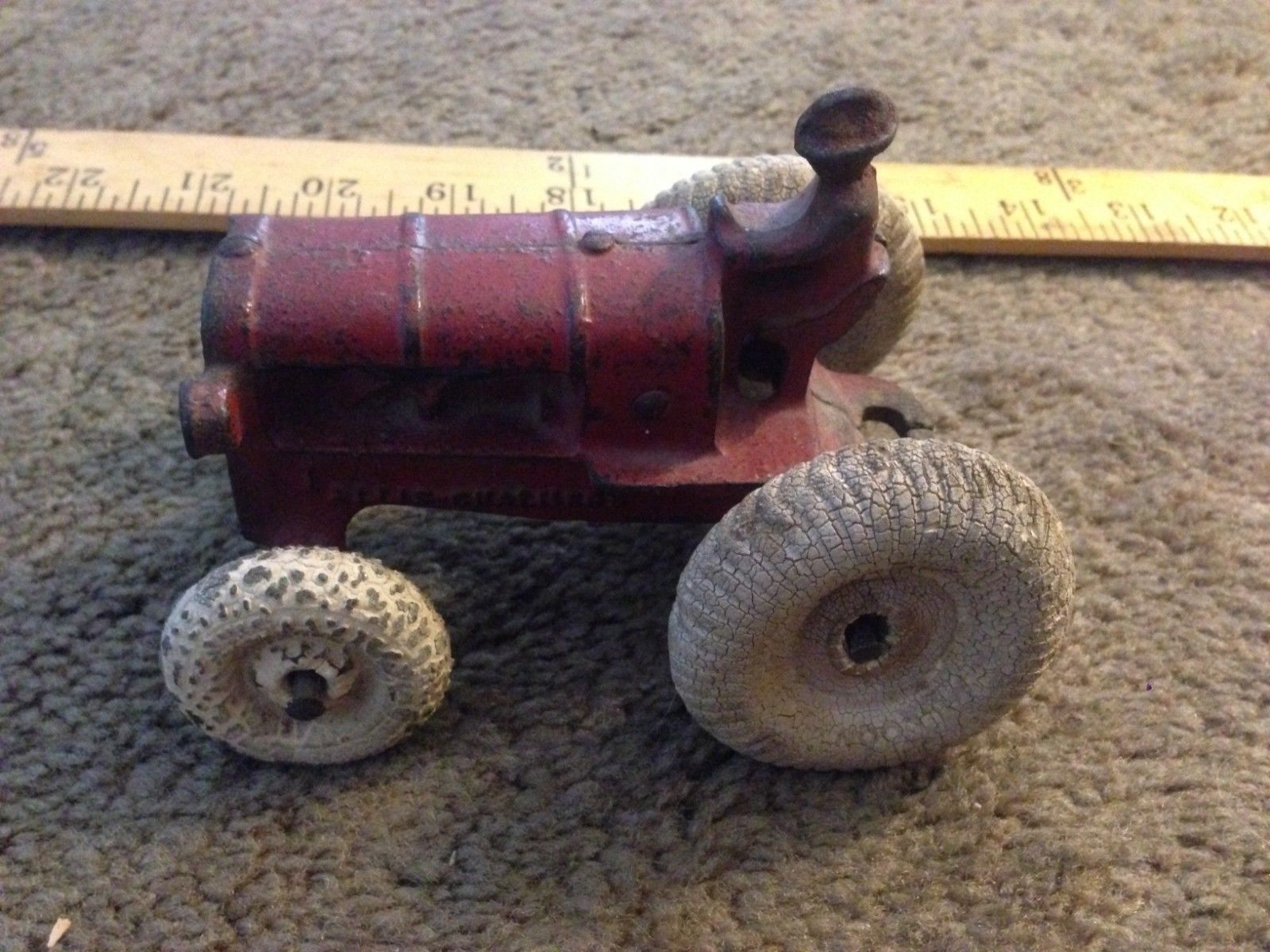 cast iron john deere toy tractor