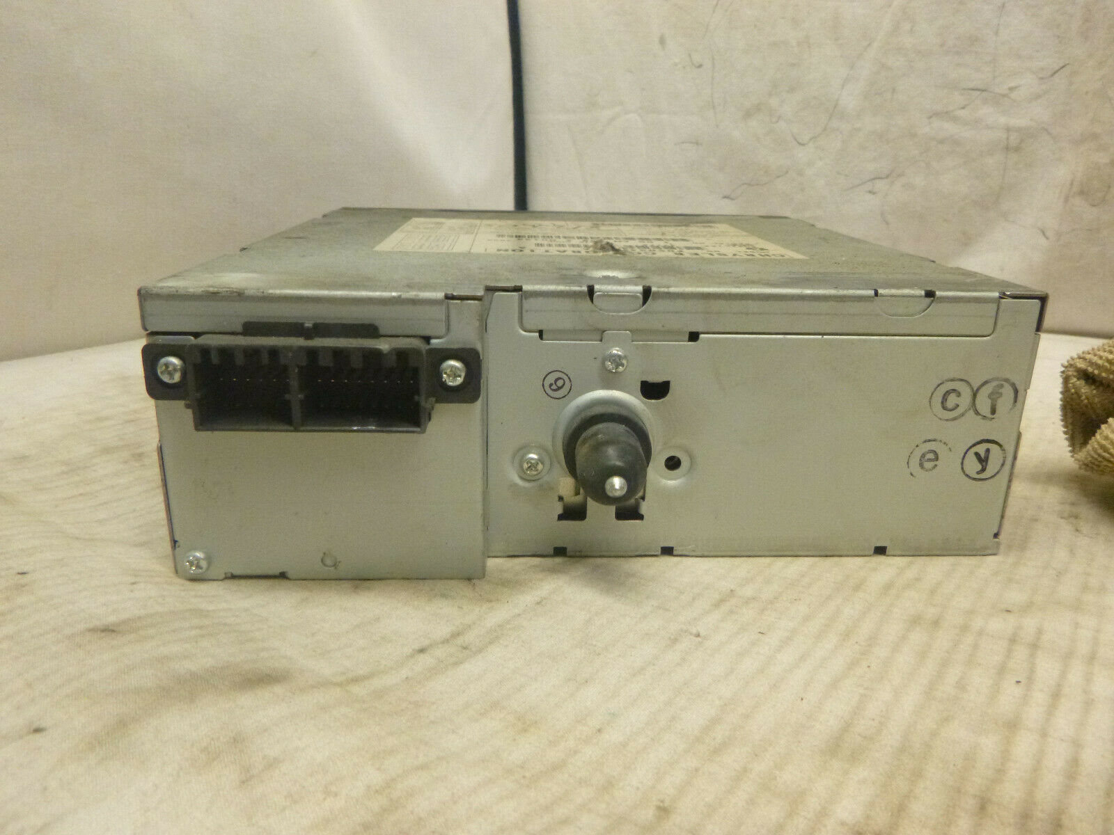0207 Dodge Grand Caravan Chrysler T&C DVD CD Player P05094038AA KAB04