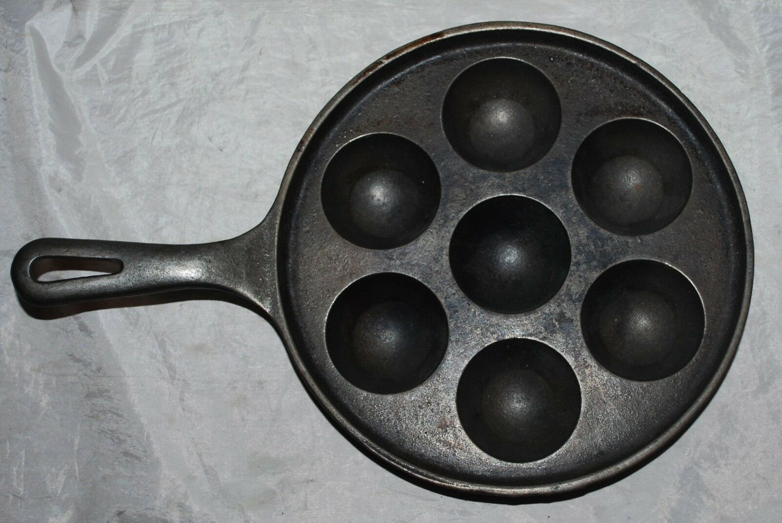 Vintage Griswold No 32 (962) Erie Cast Iron Aebleskiver Danish Cake Pan ...