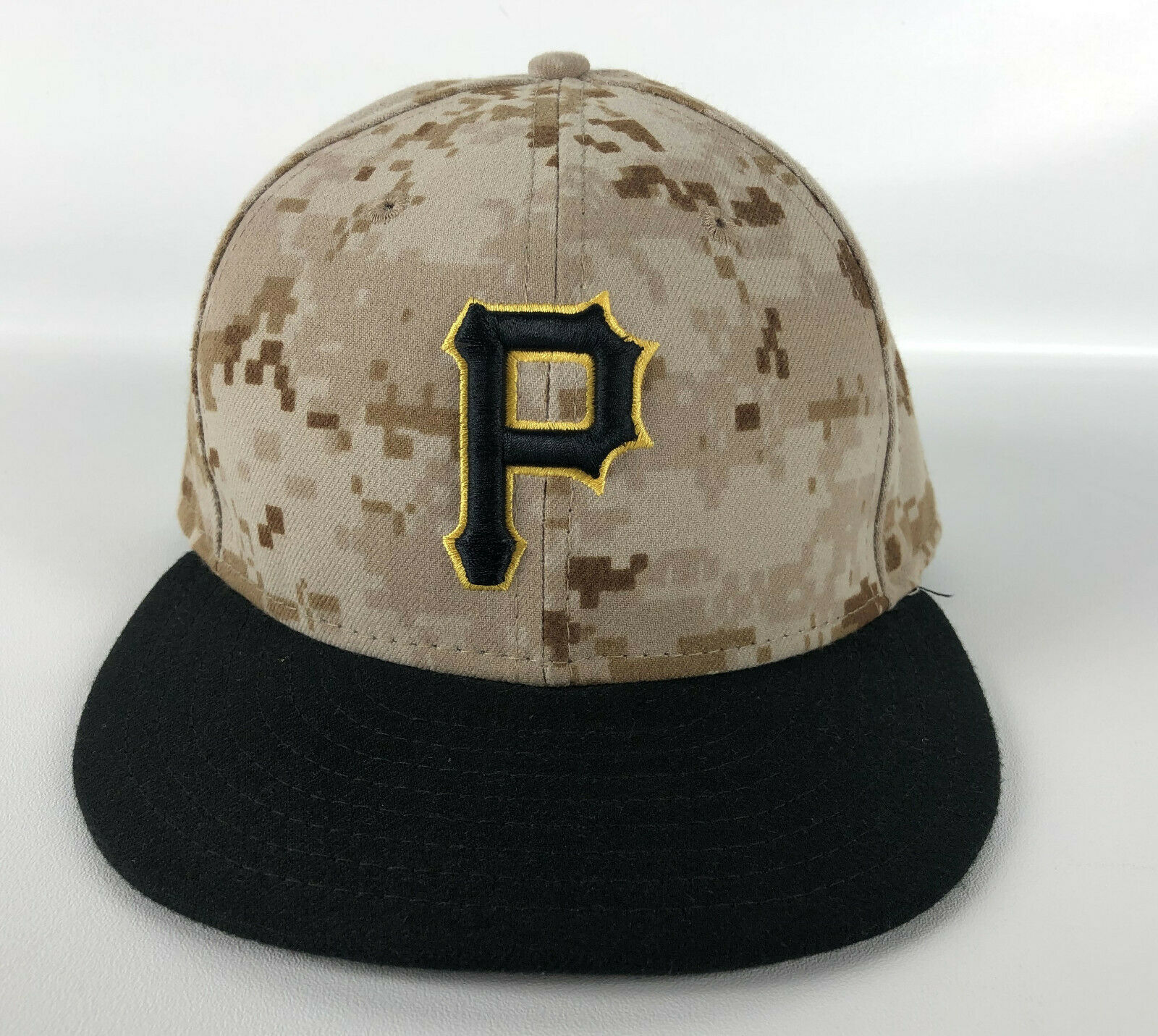 New Era 39Thirty Salute to Service MLB Pittsburgh Pirates Flex Fit Hat M/L  New