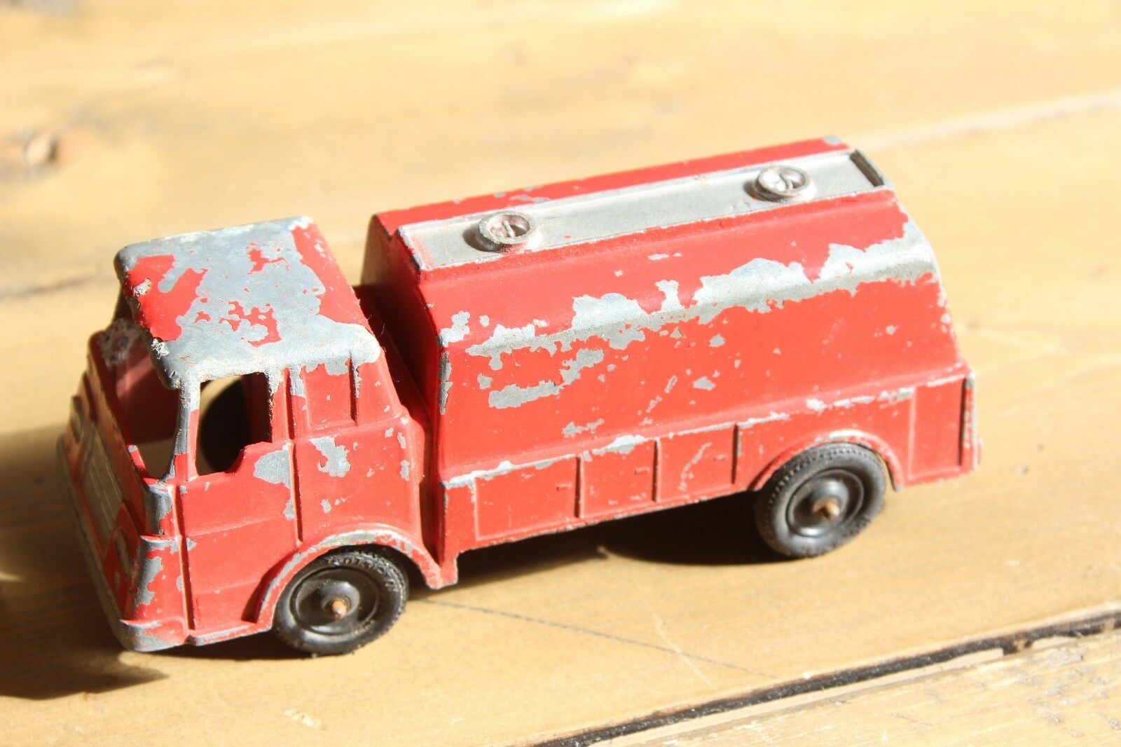 vintage tootsietoy fire truck