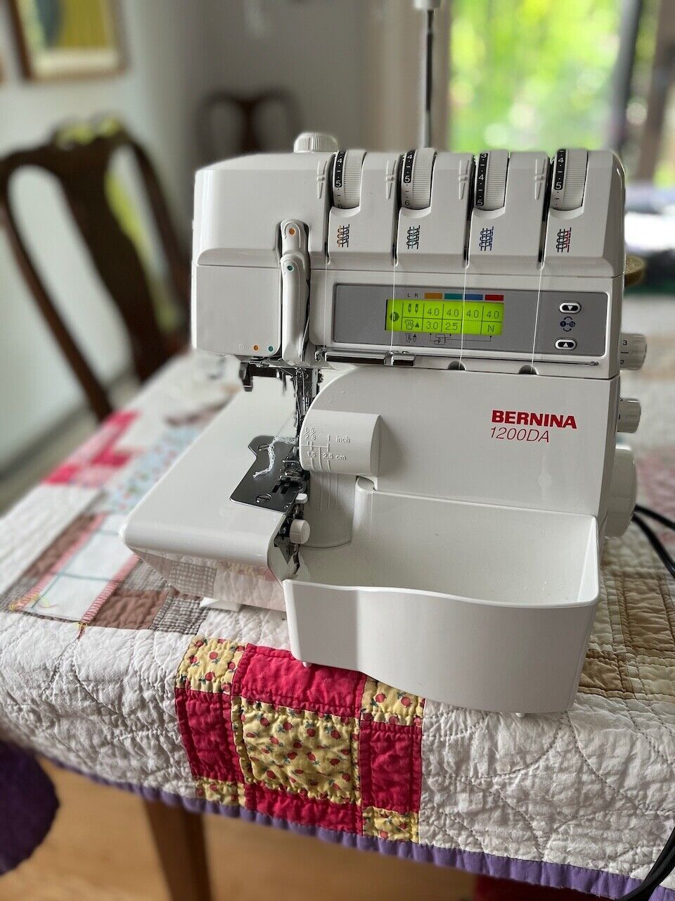 Bernina 1200DA Overlock Serger Fully ServicedNearly New Condition Sewing Machines & Sergers