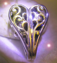  HAUNTED LOCKET NECKLACE ATTRACT GOLDEN NOBLE HEARTS MAGICK MYSTICAL TREASURES - $377.77