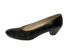 Salvatore Ferragamo Florence Italy women&#39;s shoes Leather pumps size 10 AAA - $52.99
