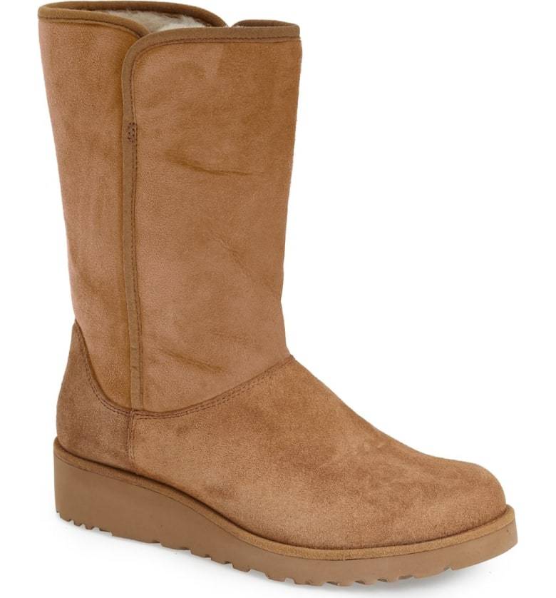 UGG Amie - Classic Slim™ Water Resistant Short Boot Size 6.5