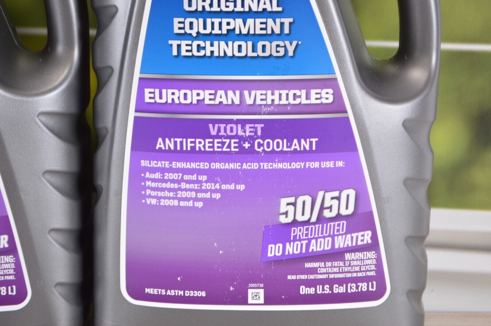 New Peak OEM European Vehicles Violet 50/50 Antifreeze & Coolant (X2
