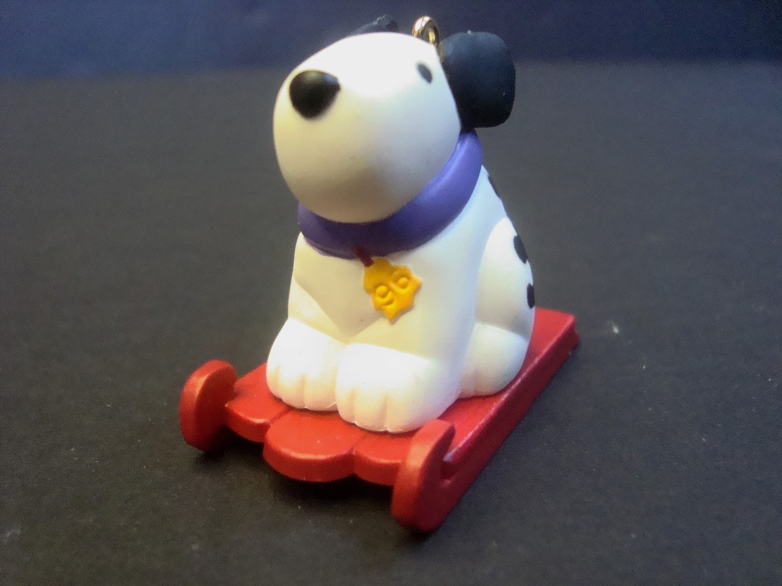 hallmark dog figurines