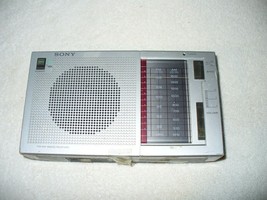  Sony ICF 710w FM AM 2 Band Transistor Radio AC DC Works Cord or Batteries - $14.85
