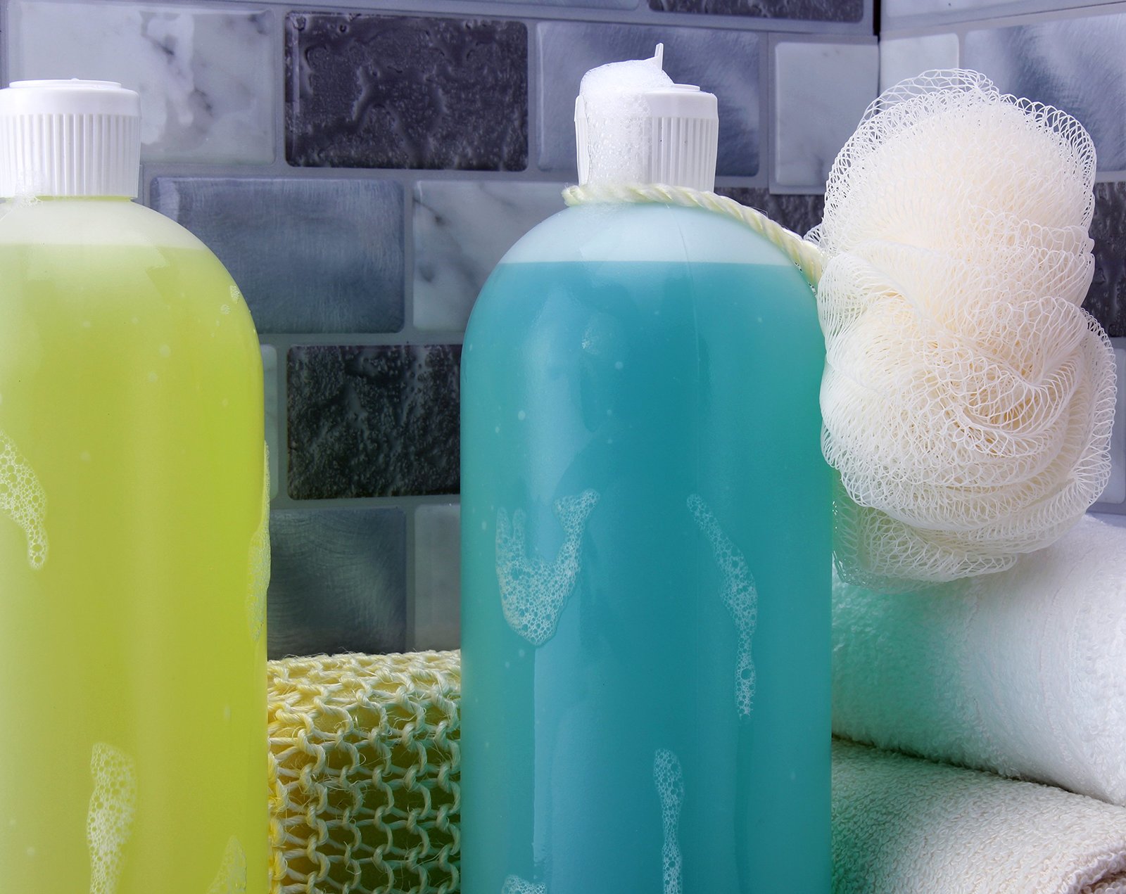 32Ounce Flip Top Plastic Squeeze Bottles (4Pack); Spout Style Tops