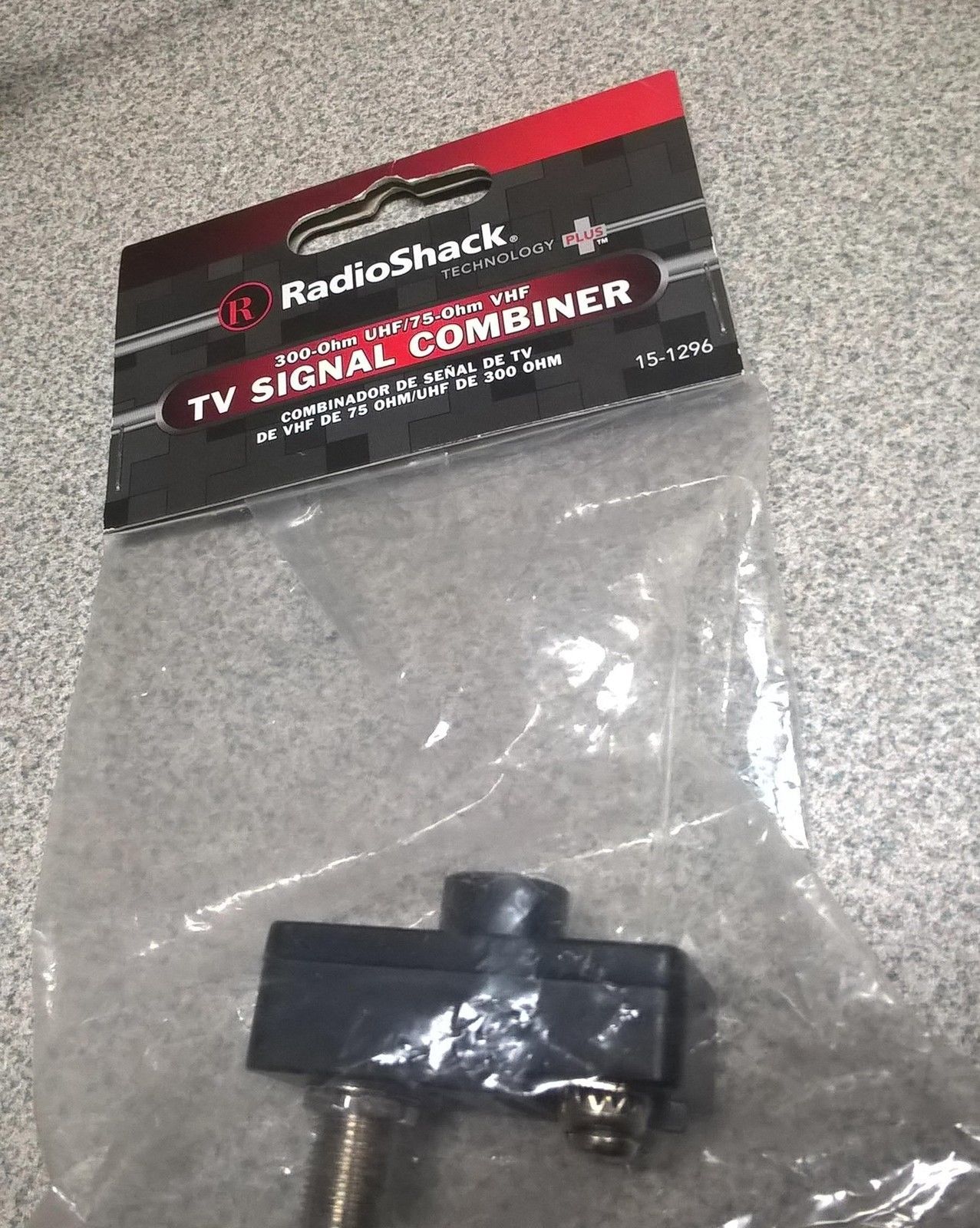 Radioshack 75Ohm Coax Combiner Splitter 151296 1501296 300 UHF/VHF TV
