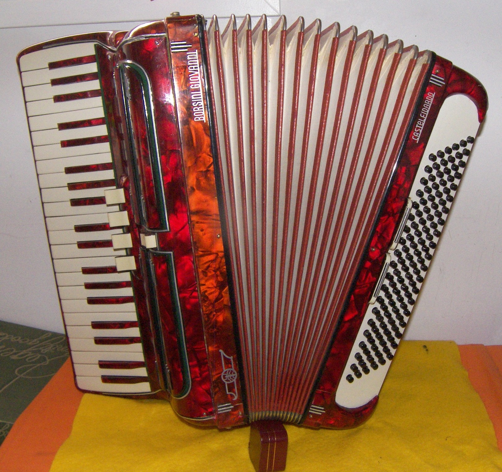 Accordion Borsani Giovanni 120 Bass Full Size Vintage Accordions
