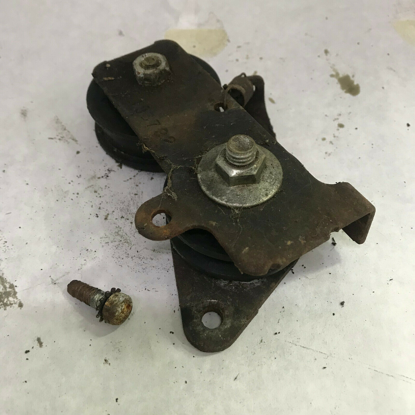 Craftsman 917.370722 SelfPropelled Lawn Mower Drive Pulley Assembly