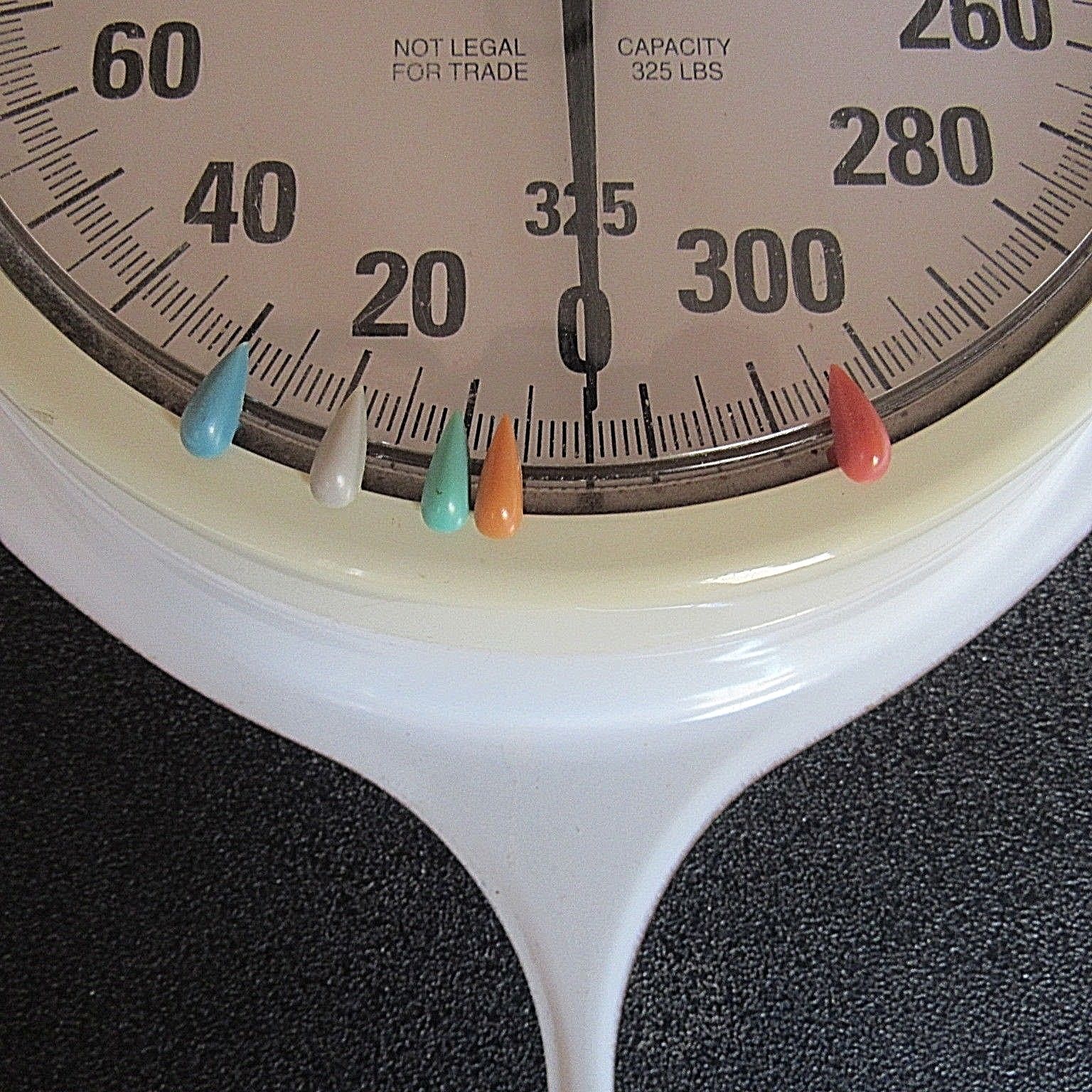 Health O Meter Professional Bathroom Scale Model 150 Bigfoot 325 Lbs