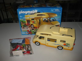 playmobil holiday camper