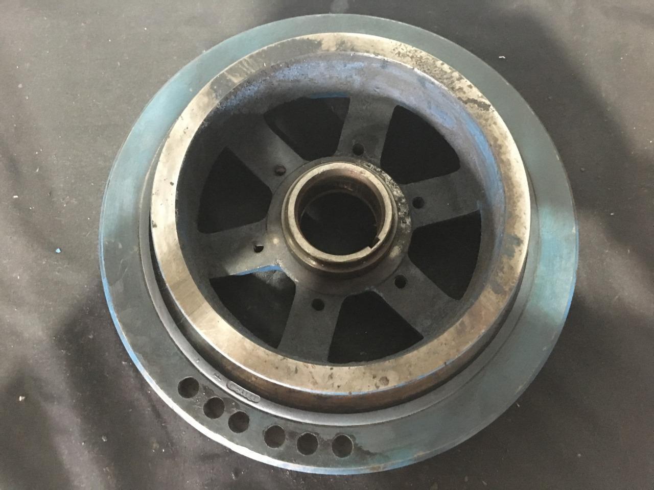 International DT466E Diesel Engine Harmonic Balancer Damper Pulley P