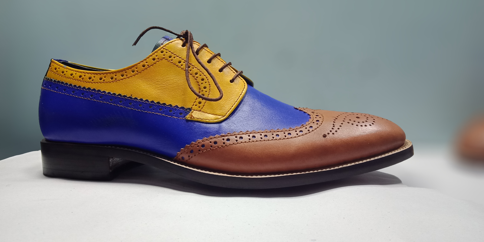 multi color shoes for men