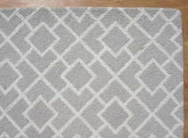 Geometric Style Modern Grey Loop Area Rug - 4&#39; x 6&#39; - $249.00