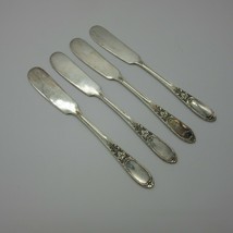 Set 4 BUTTER KNIVES Vintage Wm ROGERS Silverplate BURGUNDY CHAMPAGNE 1934 - $24.70
